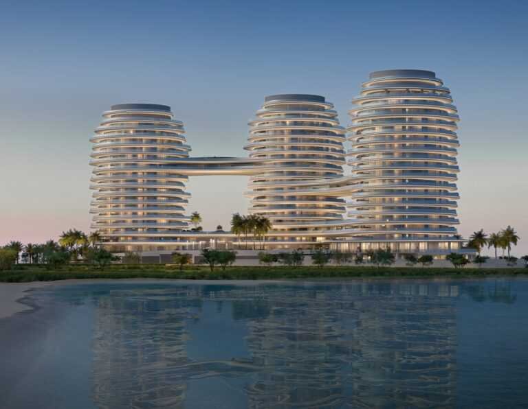 ES_FACADE_NIGHT_POST_edit_5938003993885