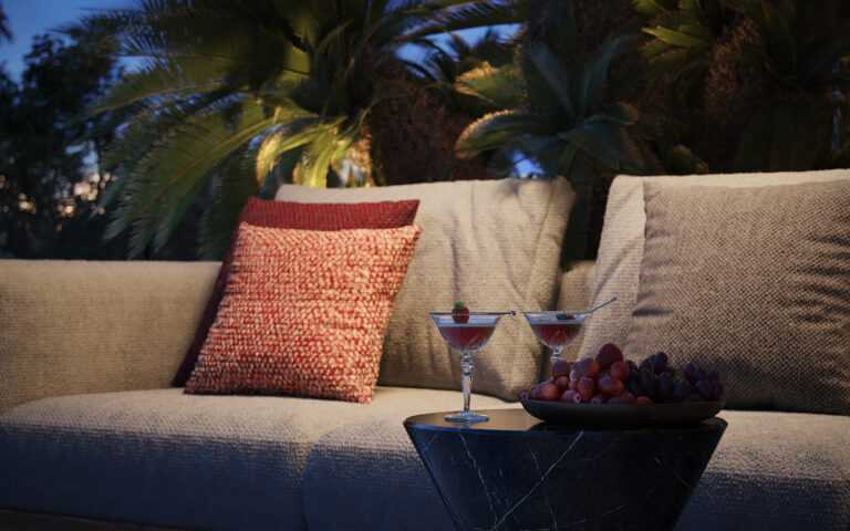 Émerge Residences Ext Couch Detail