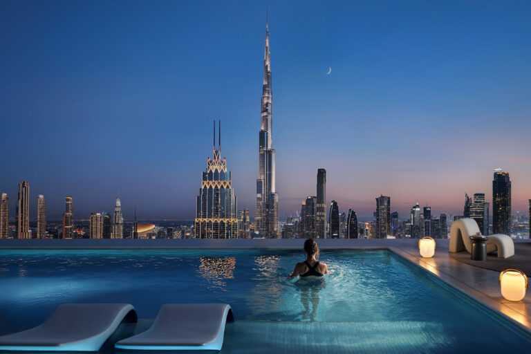 250626-6B Rooftop pool